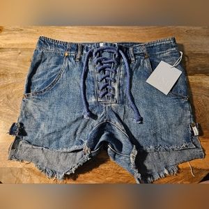 NWT ONE TEASPOON SHORTS
